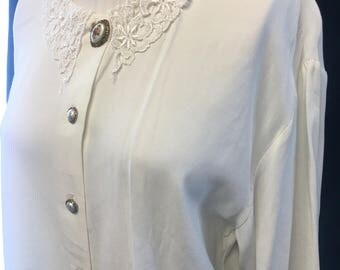 Retro 1980 white lace Peter Pan collar size medium blouse shirt