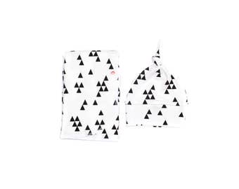 Arrow Triangles Swaddle Blanket, Baby Swaddler, Baby Receiving Blanket, White Swaddler, Monochrome Baby Blanket, Modern Baby Blanket