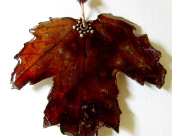 Real Fall Leaf Pendant, Autumn Leaf Necklace, Brown Fall Leaf Jewelry, Shell Necklace, Resin Jewelry, Brown Necklace, Cat's Eye Necklace