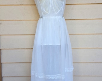 Vintage 1950s White Lace Negligee by Odette Barsa - XS