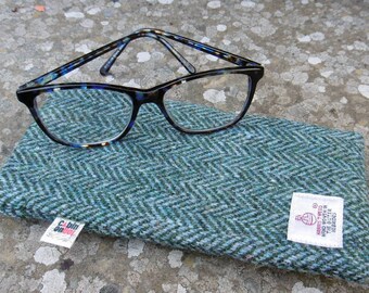 Green Harris tweed Glasses case