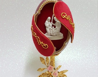 Decorated Goose Egg Trinket Box. Handmade Nativity egg ornament.