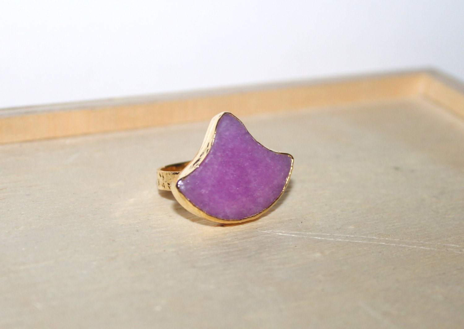 Lilac Purple Agate Adjustable Ring / Statement Jewelry / Gold