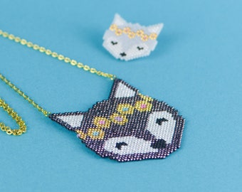 WOLF NECKLACE and BROOCH, Birth Gift, Baby Shower Gift, Collection "Wild", Handmade jewelry, Miyuki Beads, Birth Gift for mum and baby