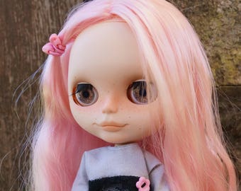Blythe doll custom fake