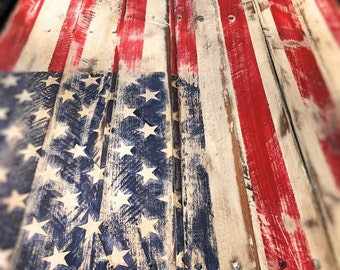 Rustic Pallet Flag. Distressed American Flag. Pallet Flag. Rustic American Flag. Home Decor. Rustic. Fixer Upper pallet flag
