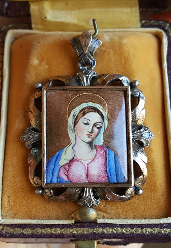 Vintage Spanish Art Deco Blessed Mother Mary Pendant Hand