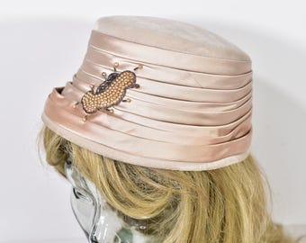 1940's Vintage Women's S or 6 7/8 Dusty Pink Embellished Velvet & Satin Hat