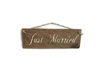 Just Married Sign - Ring Bearer Sign - Pallet Wood Sign - Just Married Car Sign - Marriage Signs - Sign For Car - Cake Table Decor