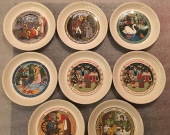1970s Wedgwood Children's Stories Cookie, Dessert or Appetizer Plates (set of 8)