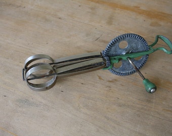 Hand Beater - Vintage