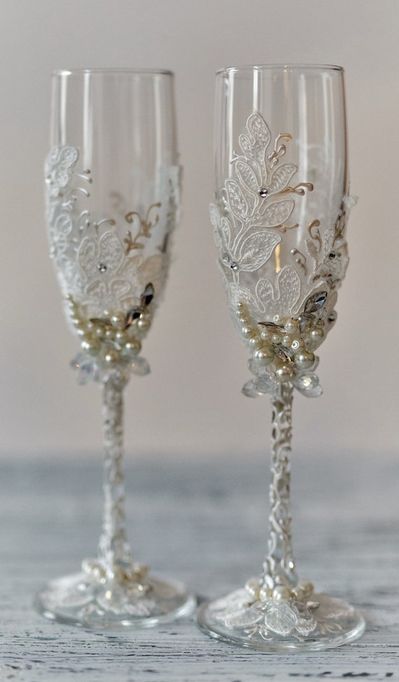 Personalized wedding flutes Wedding champagne glasses Toasting