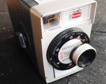 Vintage Kodak Brownie 8 Movie Camera