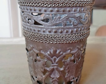 Tealights, artichoke, patina color white, with candle
