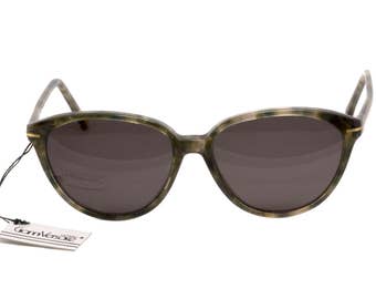 Versace sunglasses, made in Italy in the 80s. Vintage cat eye sunglasses / Vintage glasses frames / Olive Green or Blue tortoise glasses