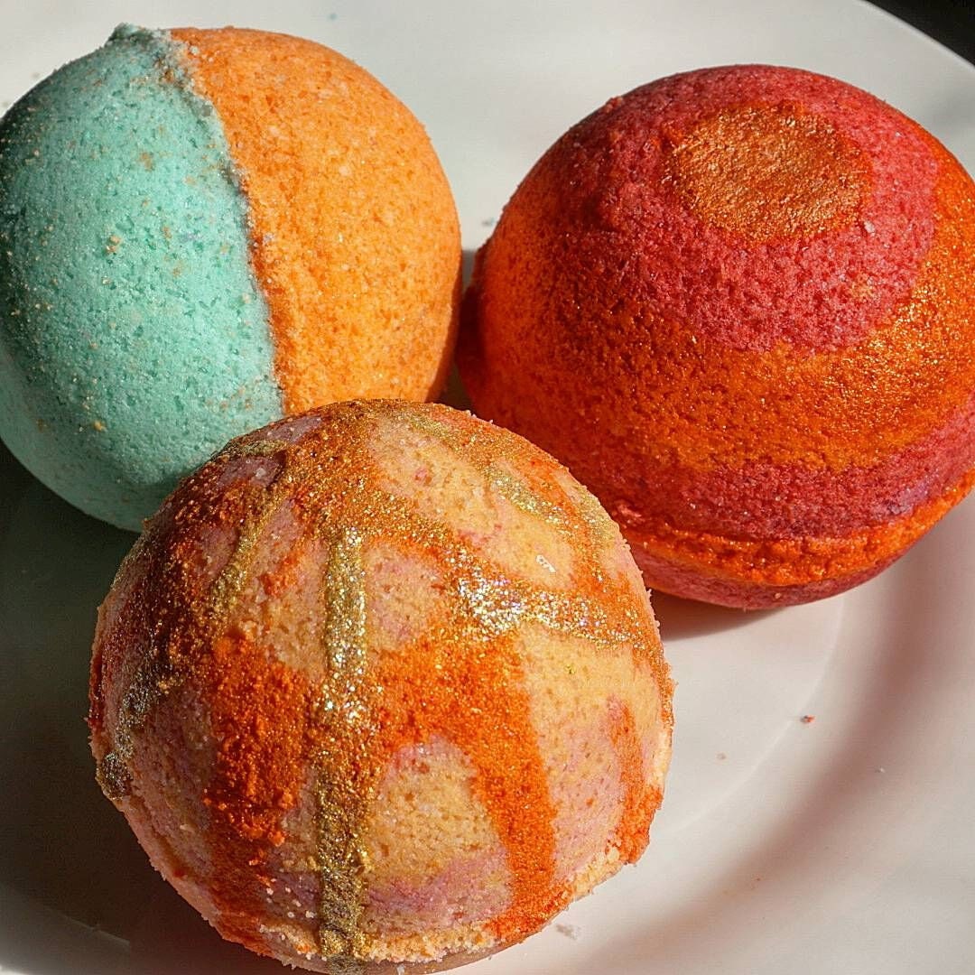 9 Bath Bomb Set Bath and Body Works 8.5oz XL Bath Bomb