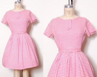 Vintage 60s pink gingham dress / fit & flare dress / short sleeve belted dress / summer picnic dress
