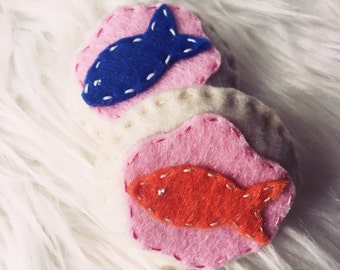 Catnip filled Fish Cakes, Cat Toys - Pack of 2