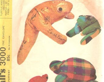 McCalls 3000 Bean Bags Pattern 10 15 13 21 Inch Frog and Turtle Easy Vinyl Autograph Pet Easy Stuffed Animals Sewing Pattern