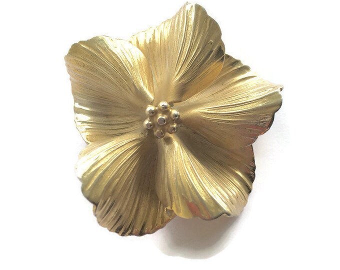 CIJ Sale Ruffled Petal Floral Brooch Gold Tone Signed Giovanni Vintage