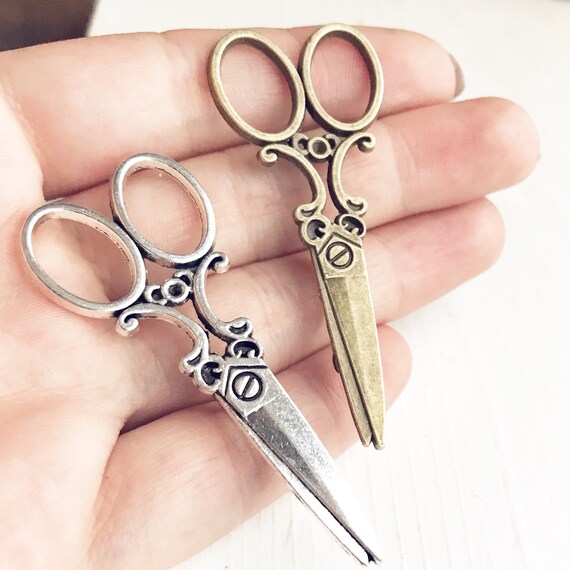Pair of Scissors Brooch / Crafter Quilter Hairdresser Gift
