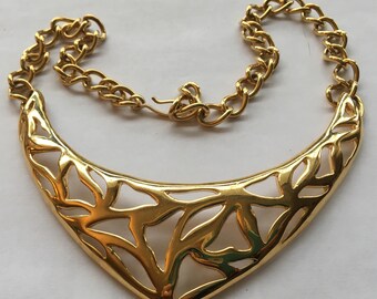 Vintage Monet Large Choker Necklace Gold Tone