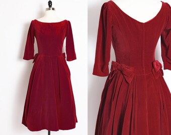 vintage 1950s 50s red velvet dress / 1960s 60s red velvet dress /dress with bows/Valentine's Day dress
