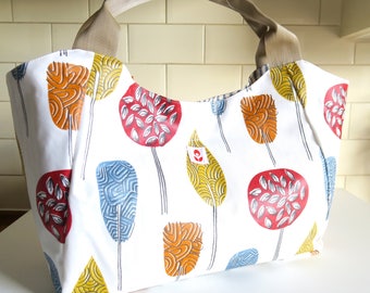 Large Bella Bag Made With Cream & White Print Oilcloth