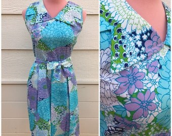 Lilac and green peony pastel sleeveless 1960s belted dress size small