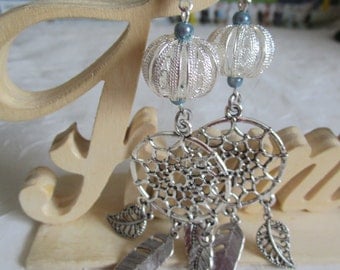 Ravissantes boucles d'oreilles en métal argenté "dream catchers"