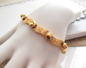 Vintage Monet Yellow Gold Tone Retro Mod Wave Ribbon Link Bracelet YY20