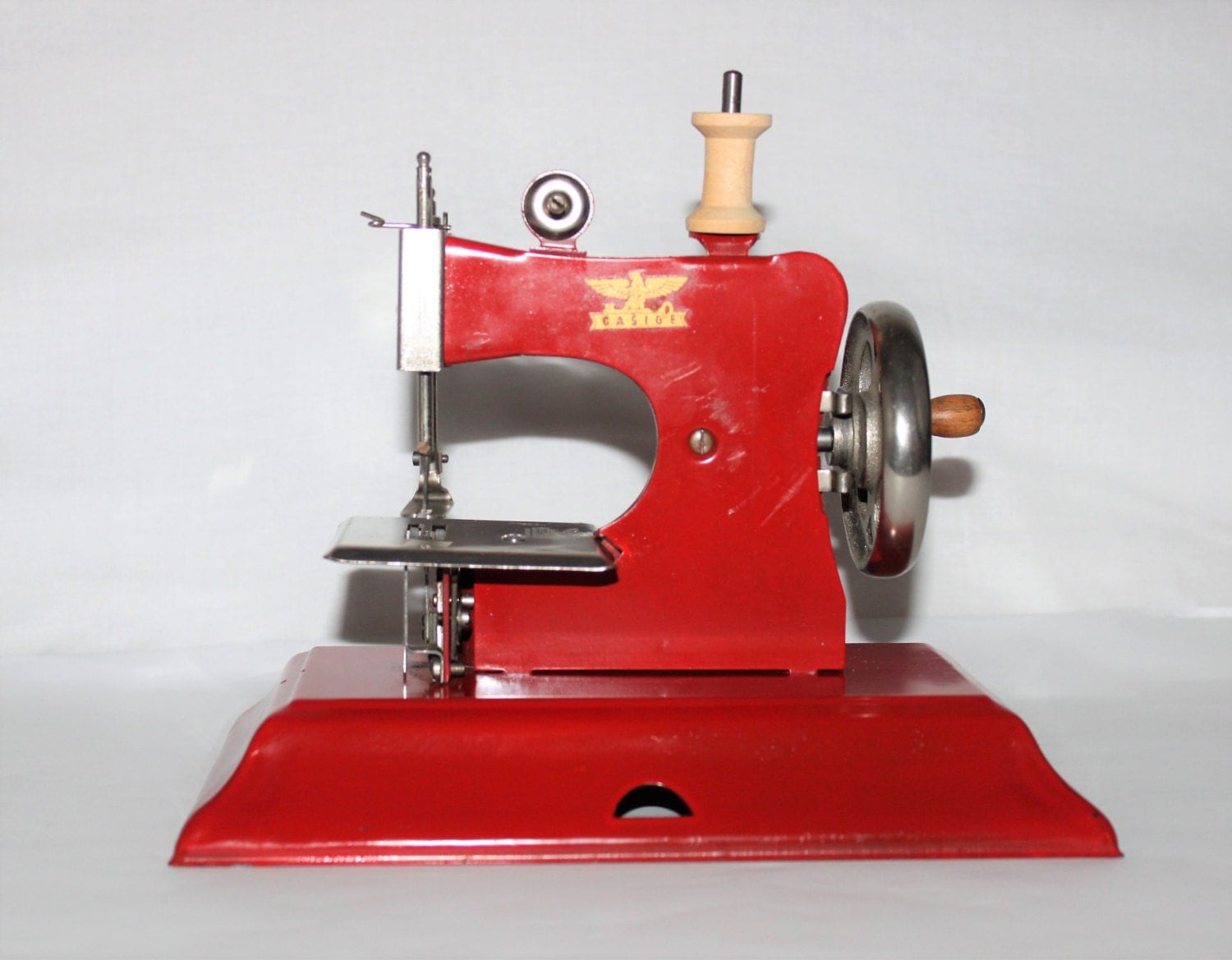 Vintage 1940s German Casige Childs Learning Size Sewing Machine