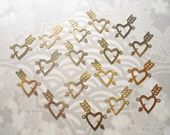 18 Goldplated Arrow Through The Heart Pendants