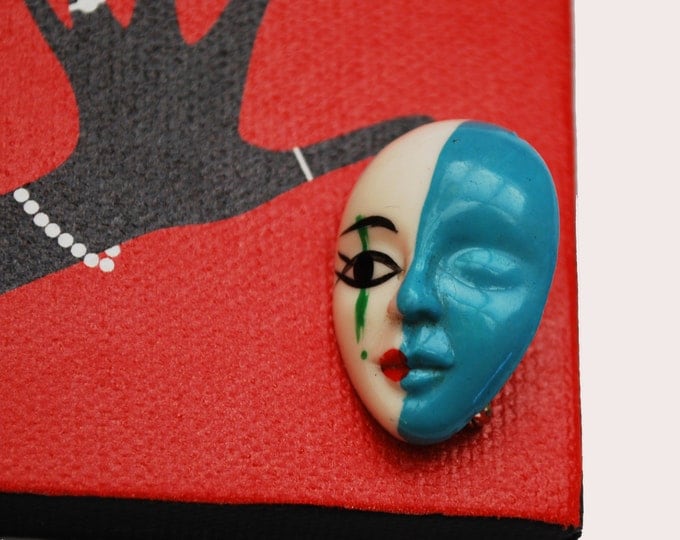 Women face brooch - Blue white - mask pin