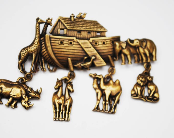 Noah Ark Dangle Brooch - Signed JJ - Brass - Animals figurine pin