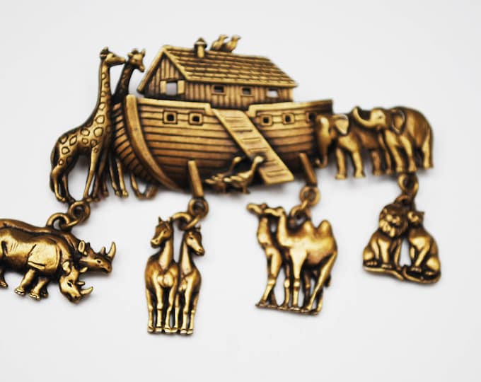 Noah Ark Dangle Brooch - Signed JJ - Brass - Animals figurine pin