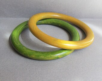 Vintage Pair Heavily Marbled Genuine BAKELITE Bangle Bracelets