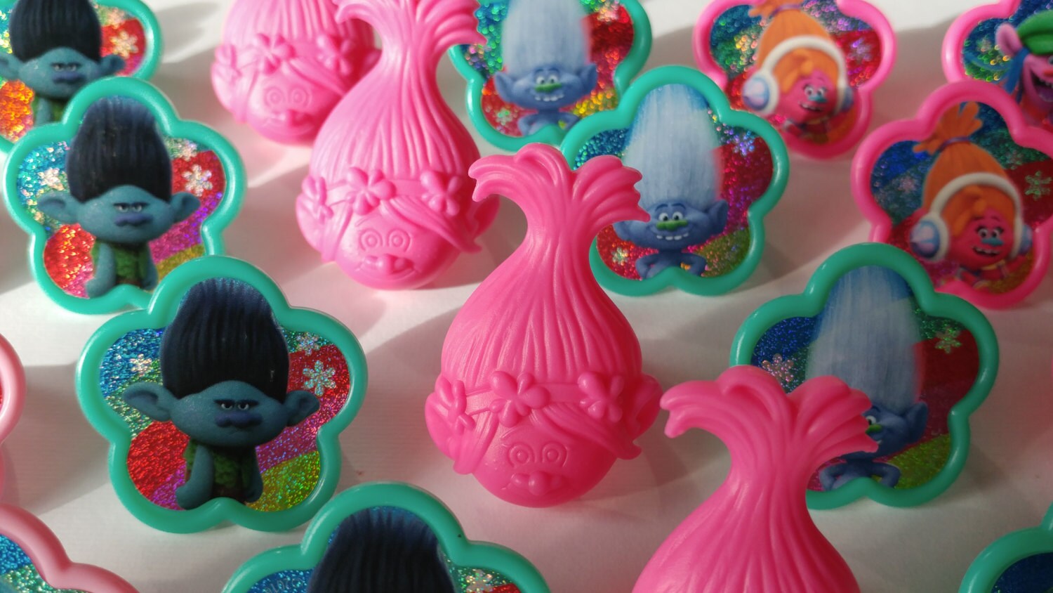 24 TROLLS DreamWorks rings for cupcake toppers cake birthday