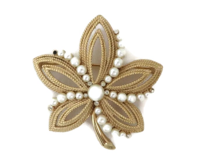 Trifari Flower Brooch, Vintage Gold Tone Faux Pearl Pin, Five Leaf Signed Trifari Jewelry