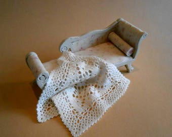 Dollhouse baby blanket, bedspread