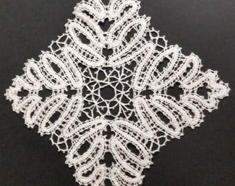 Doily lace square