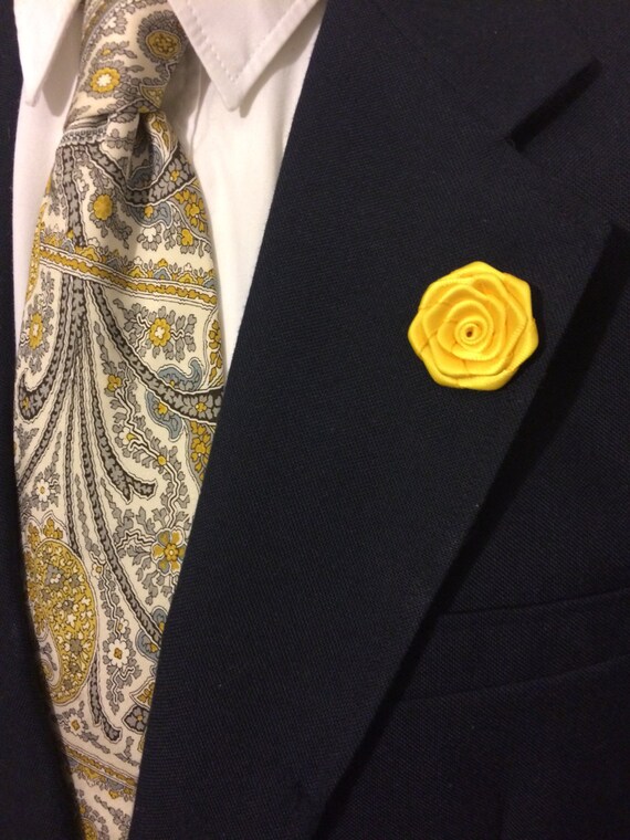 Yellow flower lapel pin