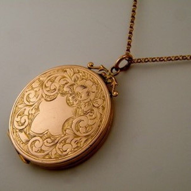 ANTIQUE LOCKETS & LOVE TOKENS by AntiqueLockets on Etsy