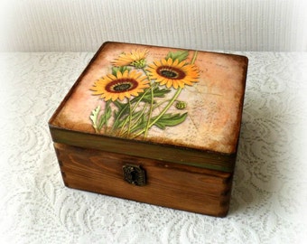 Vintage style wooden box ,keepsake box , decoupage box , treasury box , sunflowers box , brown box , rice paper