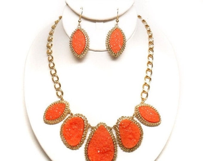 Storewide 25% Off SALE WOW Vintage Gold Tone Luscious Orange Druzy Necklace & Matching Earring Set Featuring Large Eclectic Teardrop Design