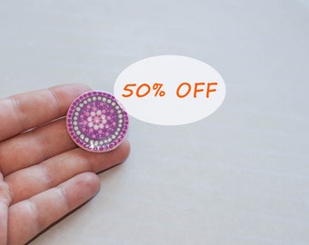 Round brooch, Purple pin, Hand-painted mandala, Round pin, Purple brooch, Disk pin, Purple pin badge, Mandala pin