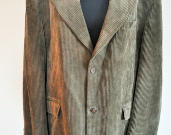 Items similar to Moving Sale TMD: Mens velvet smoking jacket, tuxedo ...