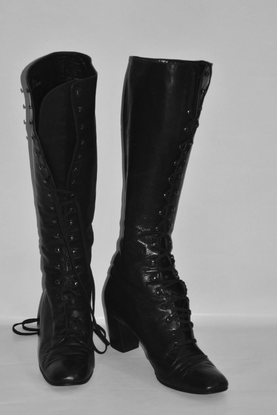 Vintage Black Leather Boots 18