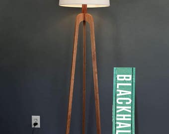 Danish Modern Tripod Floor Lamp – Cherry