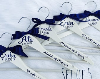 FREE Shipping Wedding hanger personalized, Set of 5 Wedding Dress Hangers, Bride Hanger, Bridesmaid proposal, Wedding party gift